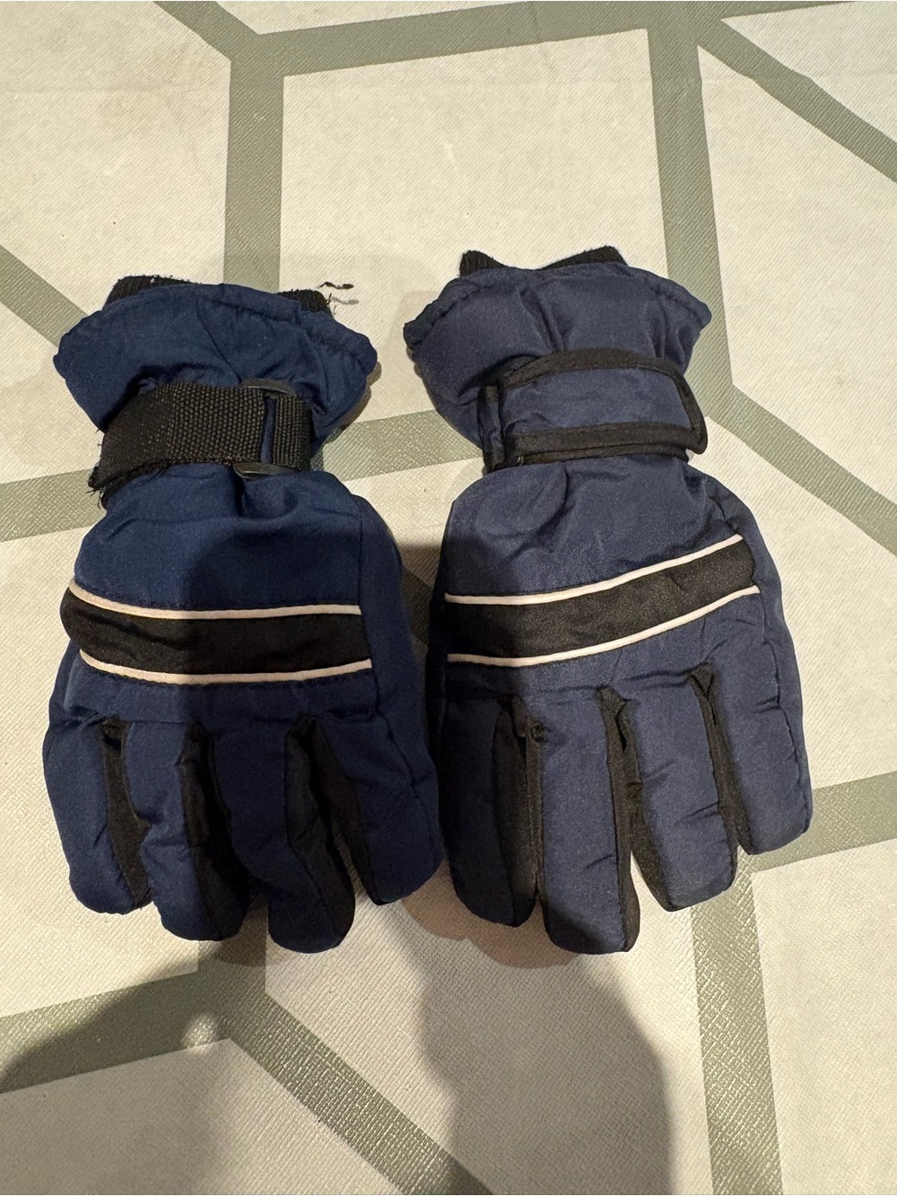 Insulated Navy Blue Winter Ski Gloves with Black Trim